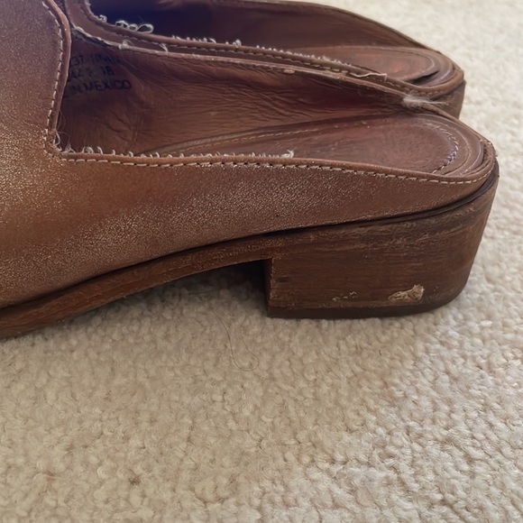 Frye • ray artisan metallic leather mules sz 7 - Picture 10 of 13